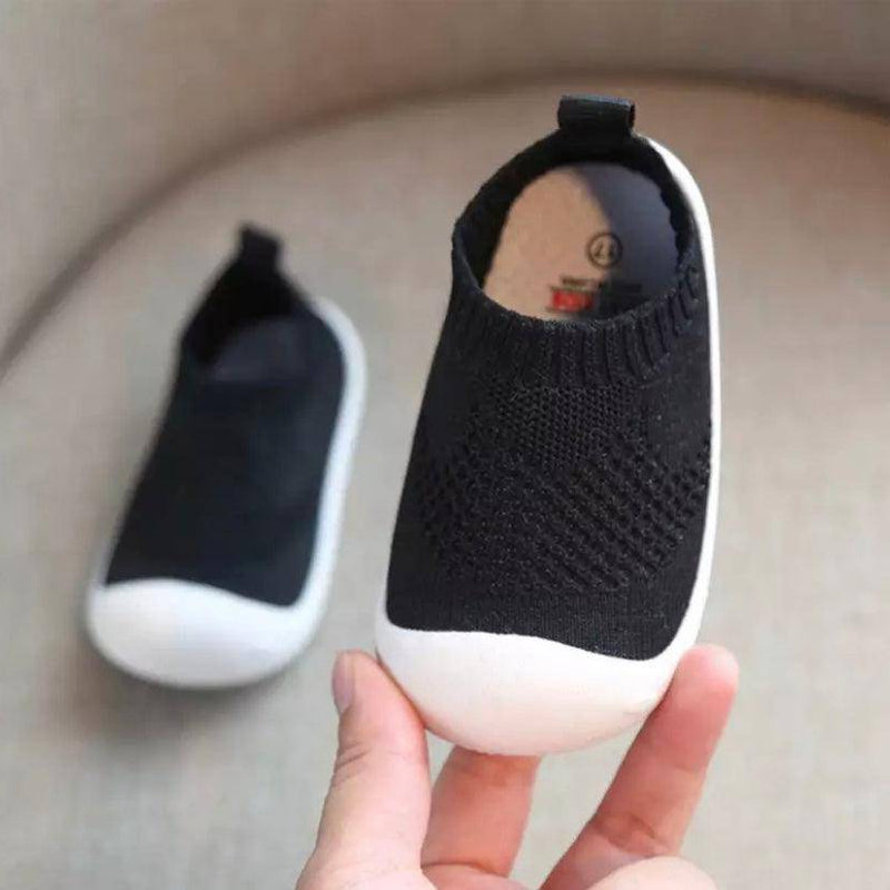 Casual Girls Boys Mesh Comfortable Non Slip Soft Shoes Black