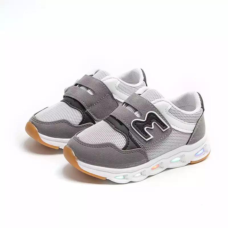 Children Light Up Glowing Sneakers Shoes Gray