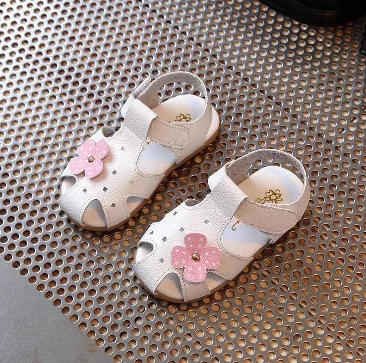 Children Solid Baotou Flower Leather Sandals White