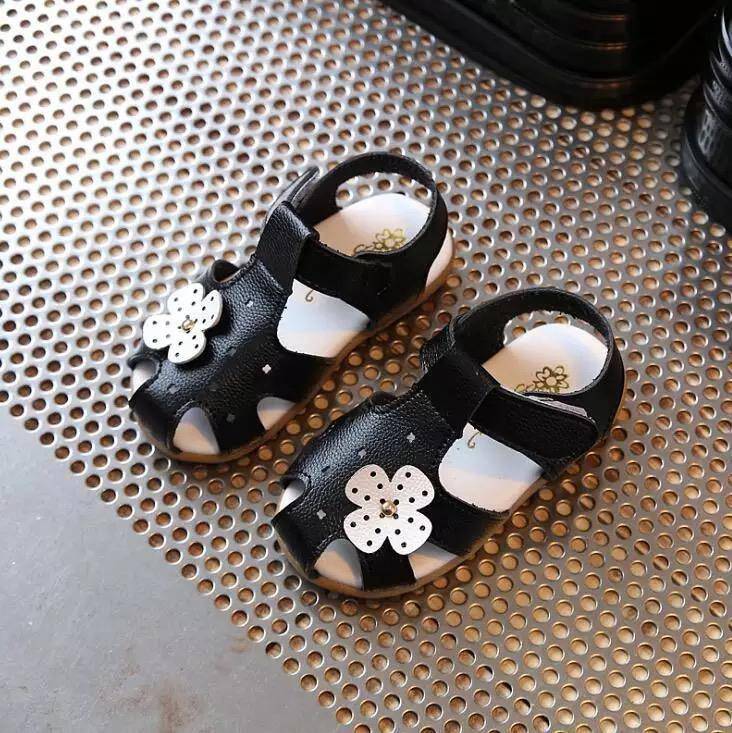 Children Solid Baotou Flower Leather Sandals Black