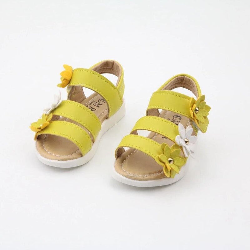Lovely Girl Flower Sandals Animal Shoes Yellow